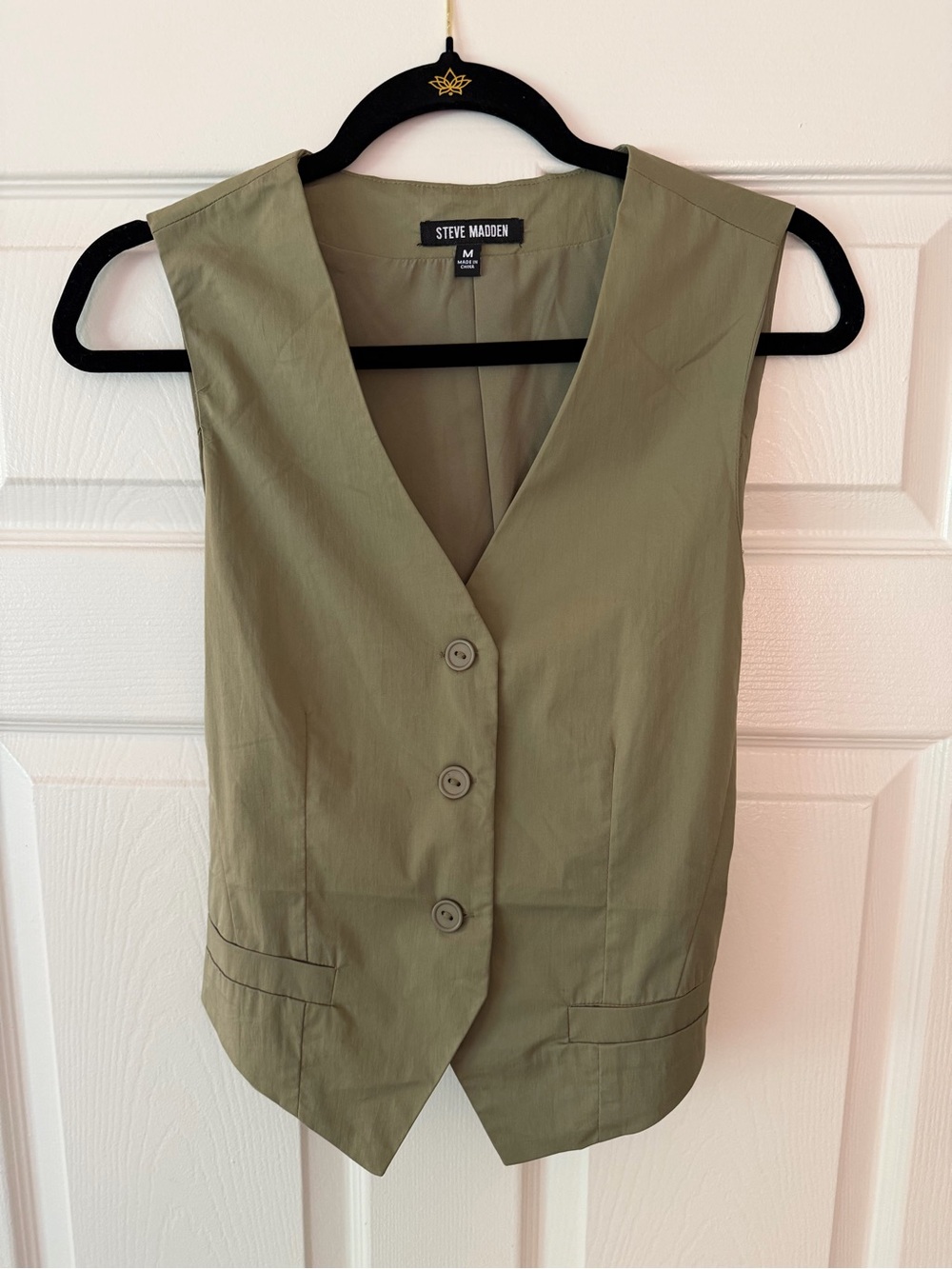 Steve Madden Olive Sleeveless V-Neck Vest